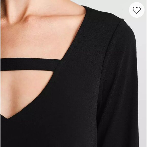 Daytrip Cut-Out Top - Picture 2 of 4